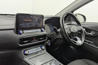 HYUNDAI KONA 64kWh Premium SUV 5dr Electric Auto (10.5kW Charger) (204 ps)
