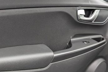 HYUNDAI KONA 64kWh Premium SUV 5dr Electric Auto (10.5kW Charger) (204 ps)