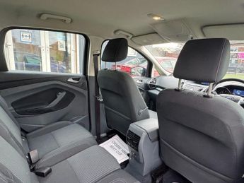 FORD C-MAX 2.0 TDCi Titanium MPV 5dr Diesel AUTOMATIC Euro 5 (140 ps)