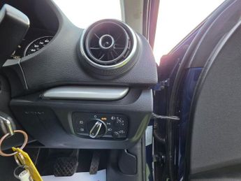 AUDI A3 1.4 TFSI CoD SE Sportback 5dr Petrol AUTOMATIC Euro 6 (s/s) (140