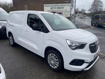 Vauxhall Combo 1.5 TURBO D 2300 PRO PANEL VAN 6DR DIESEL MANUAL L2 H1 EURO 6