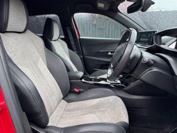 PEUGEOT E-2008 50kWh GT Premium SUV 5dr Electric Auto