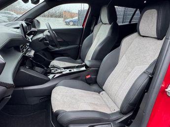 PEUGEOT E-2008 50kWh GT Premium SUV 5dr Electric Auto