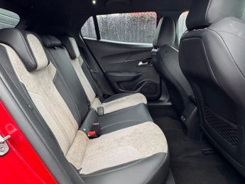 PEUGEOT E-2008 50kWh GT Premium SUV 5dr Electric Auto