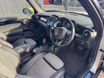 MINI Electric Hatch Cooper SE 32.6kWh Level 2 Hatchback 3dr Electric Auto 