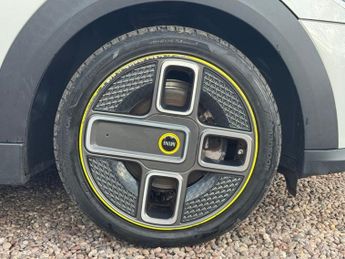 MINI Electric Hatch Cooper SE 32.6kWh Level 2 Hatchback 3dr Electric Auto 