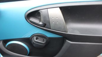 TOYOTA AYGO 1.0 VVT-i Move Hatchback 5dr Petrol MultiMode Euro 5 (68 ps)