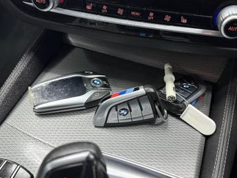 BMW 5 SERIES 2.0 520d M Sport Saloon 4dr Diesel Auto xDrive Euro 6 (s/s) (190
