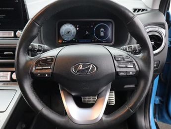 HYUNDAI KONA 64kWh Premium SUV 5dr Electric Auto (10.5kW Charger) (204 ps)