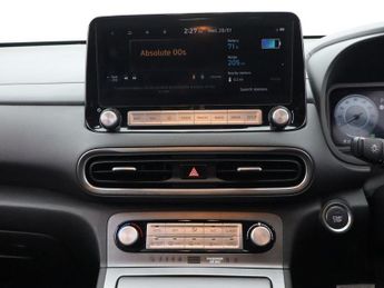 HYUNDAI KONA 64kWh Premium SUV 5dr Electric Auto (10.5kW Charger) (204 ps)