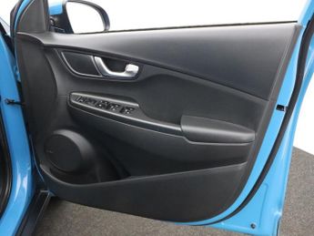 HYUNDAI KONA 64kWh Premium SUV 5dr Electric Auto (10.5kW Charger) (204 ps)