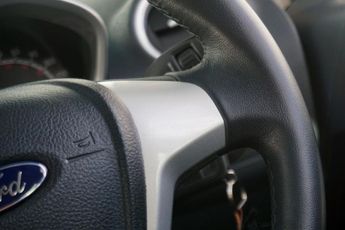 FORD FIESTA 1.4 Zetec Hatchback Petrol Automatic 5dr - Just 29,408 Miles / S