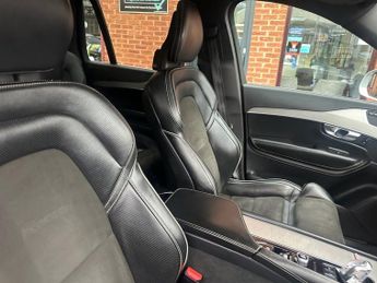 VOLVO XC90 2.0h T8 Twin Engine 10.4kWh R-Design Pro SUV 5dr Petrol Plug-in 