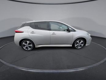NISSAN LEAF 40kWh N-Connecta Hatchback 5dr Electric Auto (150 ps)