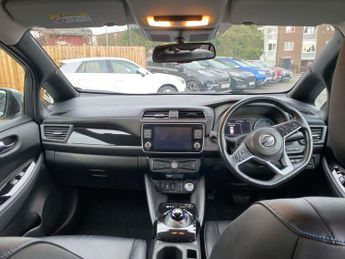 NISSAN LEAF 40kWh N-Connecta Hatchback 5dr Electric Auto (150 ps)