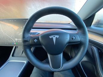 TESLA Model 3 (Dual Motor) Long Range Saloon 4dr Electric Auto 4WDE (346 ps)