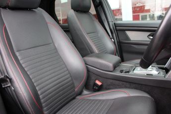 LAND ROVER DISCOVERY SPORT 2.0 D200 MHEV R-Dynamic HSE SUV 5dr Diesel Auto 4WD Euro 6 (s/s)