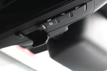 LAND ROVER DISCOVERY SPORT 2.0 D200 MHEV R-Dynamic HSE SUV 5dr Diesel Auto 4WD Euro 6 (s/s)