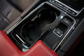 JAGUAR F-PACE 3.0 D300 V6 S SUV 5dr Diesel Auto AWD Euro 6 (s/s) (300 ps)