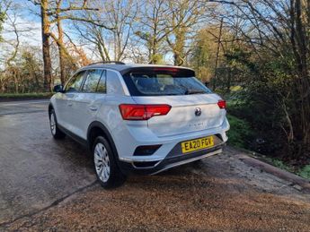 VOLKSWAGEN T-ROC 2.0 TDI SE SUV 5dr Diesel DSG Euro 6 (s/s) (150 ps)