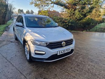 VOLKSWAGEN T-ROC 2.0 TDI SE SUV 5dr Diesel DSG Euro 6 (s/s) (150 ps)
