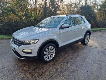 VOLKSWAGEN T-ROC 2.0 TDI SE SUV 5dr Diesel DSG Euro 6 (s/s) (150 ps)