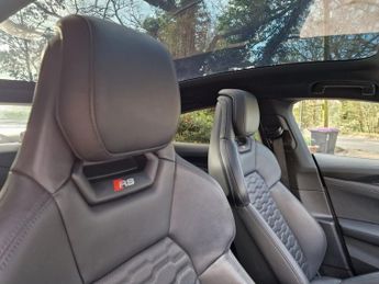 AUDI RS e-tron GT 93.4kWh Saloon 4dr Electric Auto quattro (598 ps)