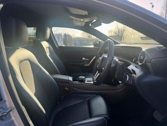 MERCEDES-BENZ A-CLASS 1.5 A180d Sport (Executive) Hatchback 5dr Diesel 7G-DCT Euro 6 (