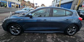 FORD FOCUS AUTOMATIC 1.0T EcoBoost ST-Line Hatchback 5dr Petrol Auto Euro 6