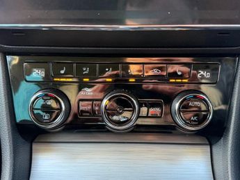 SKODA SUPERB 1.6 TDI SE Technology Hatchback 5dr Diesel DSG Euro 6 (s/s) (120