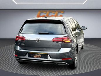 VOLKSWAGEN E-GOLF 35.8kWh e-Golf Hatchback 5dr Electric Auto (136 ps)