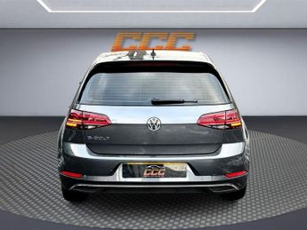 VOLKSWAGEN E-GOLF 35.8kWh e-Golf Hatchback 5dr Electric Auto (136 ps)