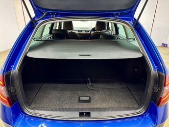 SKODA OCTAVIA 2.0 TDI SE L Estate 5dr Diesel DSG 7Spd Euro 6 (s/s) (150 ps)