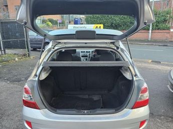 HONDA CIVIC 1.6 i-VTEC SE Hatchback 5dr Petrol Automatic (172 g/km, 108 bhp)