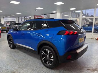 PEUGEOT E-2008 50kWh Allure Premium SUV 5dr Electric Auto (136 ps)