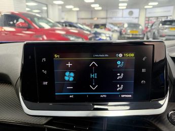 PEUGEOT E-2008 50kWh Allure Premium SUV 5dr Electric Auto (136 ps)