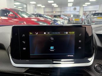 PEUGEOT E-2008 50kWh Allure Premium SUV 5dr Electric Auto (136 ps)