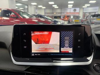 PEUGEOT E-2008 50kWh Allure Premium SUV 5dr Electric Auto (136 ps)