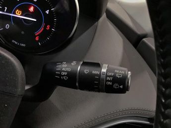 JAGUAR F-PACE 2.0 D180 Portfolio SUV 5dr Diesel Auto AWD Euro 6 (s/s) (180 ps)