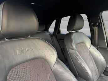 AUDI Q3 1.4 TFSI CoD Black Edition SUV 5dr Petrol S Tronic Euro 6 (s/s) 