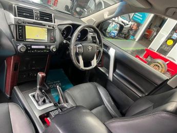 TOYOTA LAND CRUISER 3.0 D-4D Icon SUV 5dr Diesel Auto 4WD Euro 5 (7 Seats) (190 ps)