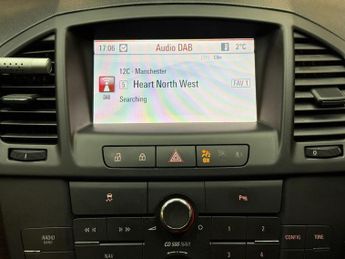 VAUXHALL INSIGNIA 2.0 CDTi Elite Nav Hatchback 5dr Diesel Auto Euro 5 (160 ps)