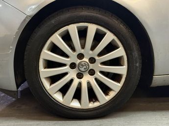 VAUXHALL INSIGNIA 2.0 CDTi Elite Nav Hatchback 5dr Diesel Auto Euro 5 (160 ps)