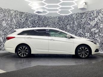 HYUNDAI I40 1.7 CRDi Blue Drive SE Nav Tourer 5dr Diesel DCT Euro 6 (s/s) (1