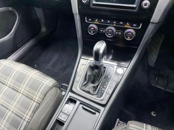 VOLKSWAGEN GOLF 2.0 TDI BlueMotion Tech GTD Hatchback 5dr Diesel DSG Euro 6 (s/s