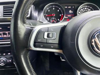 VOLKSWAGEN GOLF 2.0 TDI BlueMotion Tech GTD Hatchback 5dr Diesel DSG Euro 6 (s/s