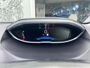 PEUGEOT 3008 1.2 PureTech Allure SUV 5dr Petrol EAT Euro 6 (s/s) (130 ps)