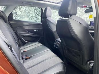 PEUGEOT 3008 1.2 PureTech Allure SUV 5dr Petrol EAT Euro 6 (s/s) (130 ps)