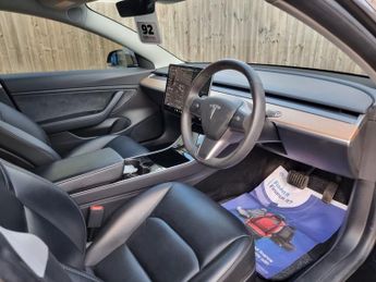 TESLA Model 3 Standard Range Plus Saloon 4dr Electric Auto RWD (241 bhp)