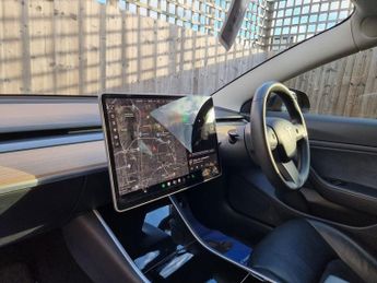 TESLA Model 3 Standard Range Plus Saloon 4dr Electric Auto RWD (241 bhp)
